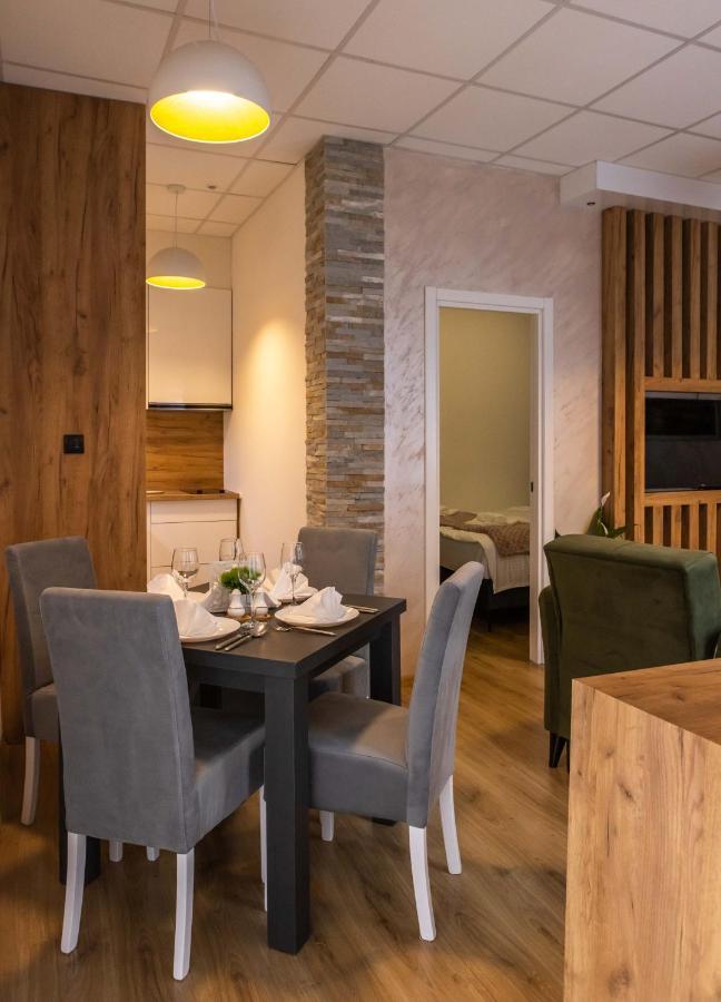 Rubikon Free Parking Apartmani Dusanovac Buitenkant foto